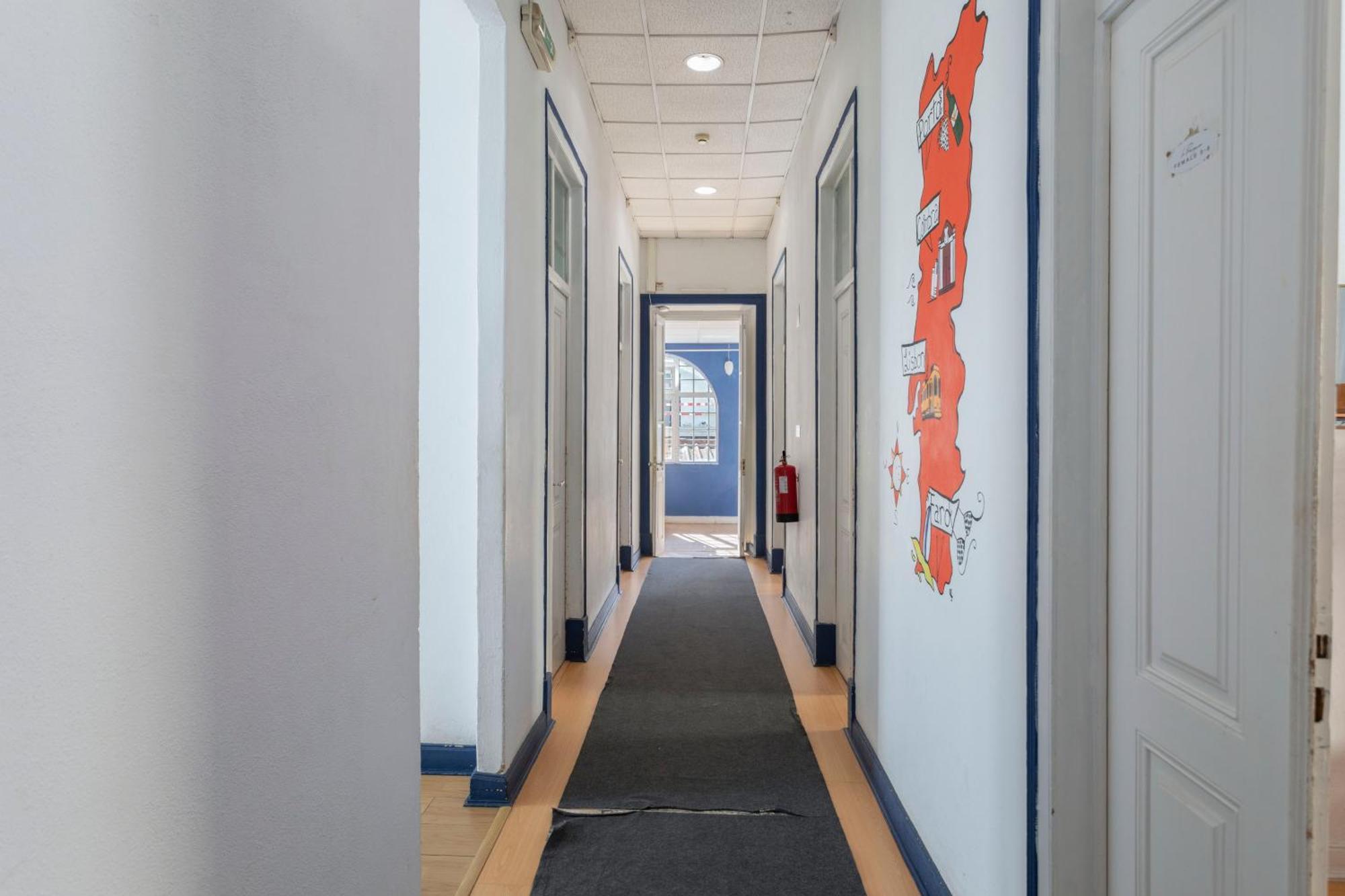 Le Penguin Hostel Faro Dış mekan fotoğraf