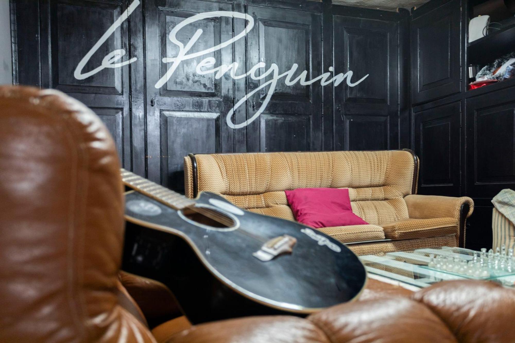 Le Penguin Hostel Faro Dış mekan fotoğraf