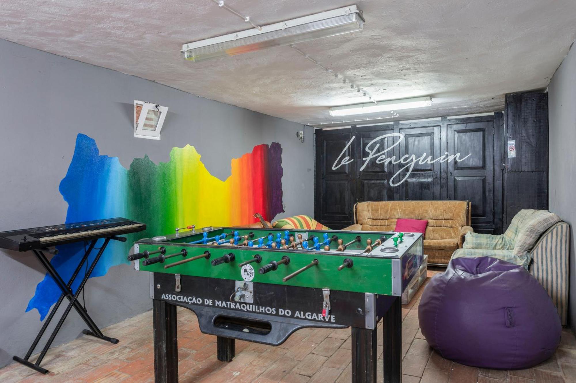 Le Penguin Hostel Faro Dış mekan fotoğraf