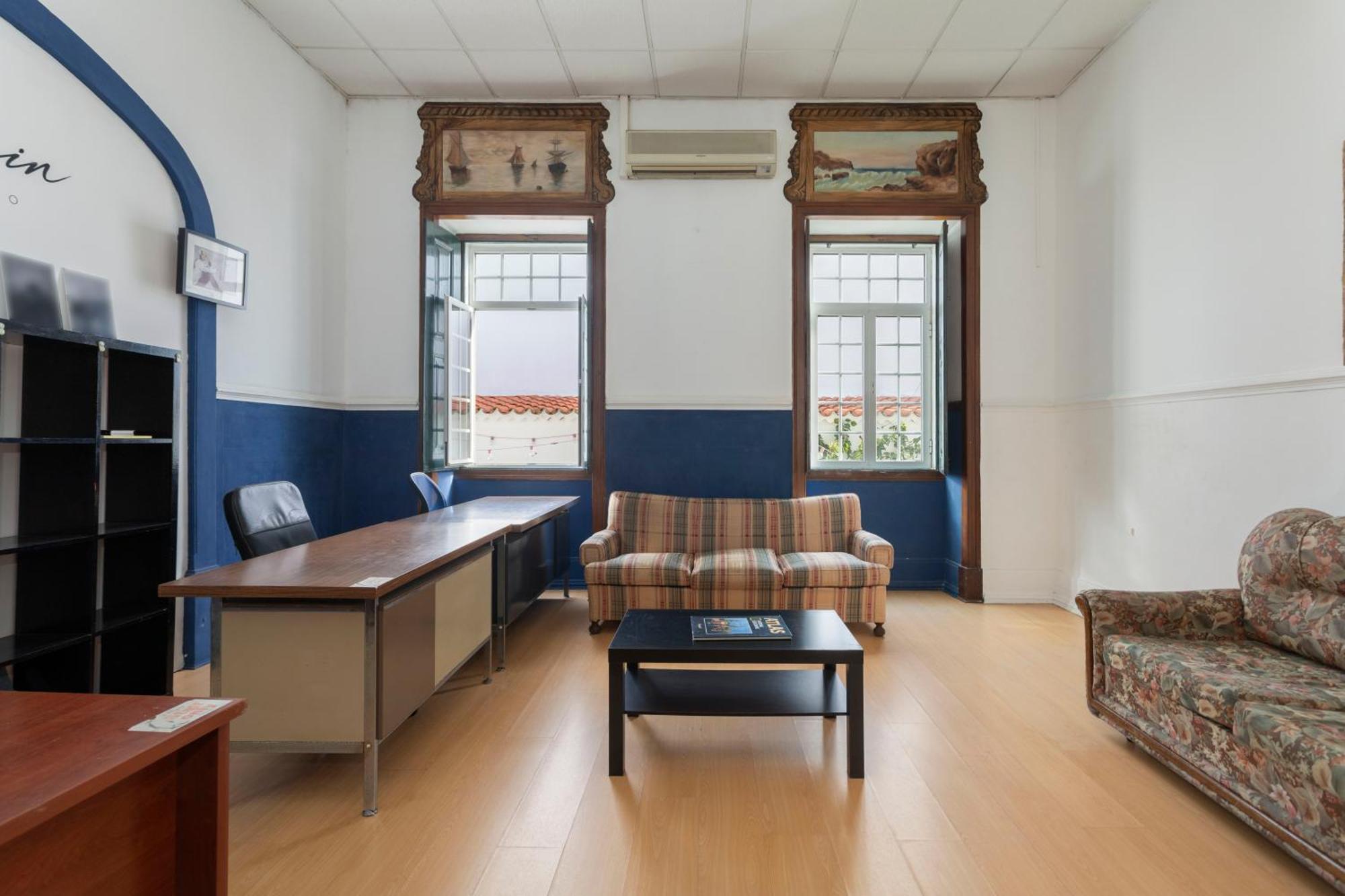 Le Penguin Hostel Faro Dış mekan fotoğraf